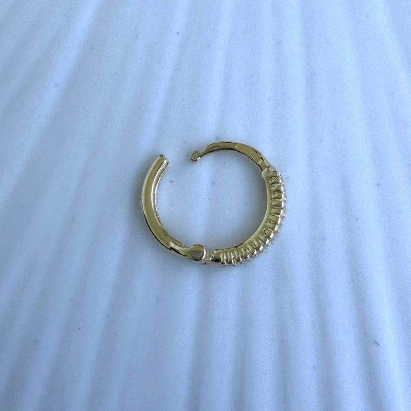 Cercel aur galben 9K Tortita foarte mica pietricele, 8 mm. SE VINDE LA BUCATA! ⇣